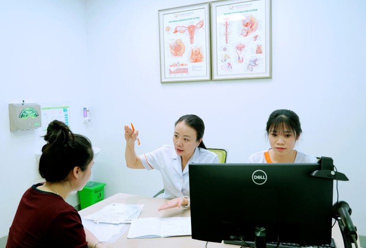 Thêm cơ hội cho các cặp vợ chồng hiếm muộn có hoàn cảnh khó khăn
- Ảnh 1. Thêm cơ hội cho các cặp vợ chồng hiếm muộn có hoàn cảnh khó khăn
- Ảnh 1.