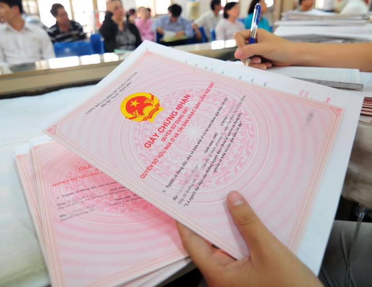 Sang tên sổ đỏ năm 2025 thay đổi ra sao theo quy định mới nhất?- Ảnh 1.