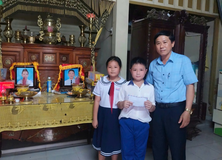 Tấm lòng bạn đọc đến với hoàn cảnh khó khăn ở Huế và Quảng Trị- Ảnh 2. Tấm lòng bạn đọc đến với hoàn cảnh khó khăn ở Huế và Quảng Trị- Ảnh 2.