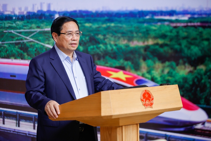 Thủ tướng yêu cầu 'thần tốc, táo bạo hơn nữa' trong phát triển đường sắt- Ảnh 2.
