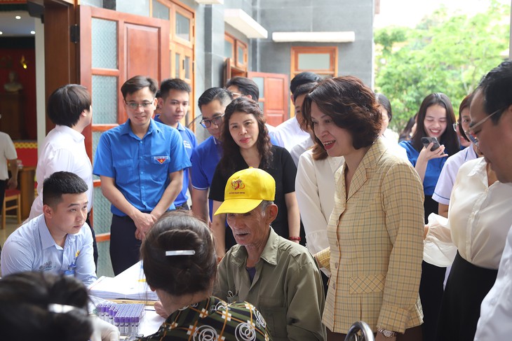 Thứ trưởng Nguyễn Thị Liên Hương: Lấy sức khỏe người dân làm trung tâm của mọi chính sách- Ảnh 4.