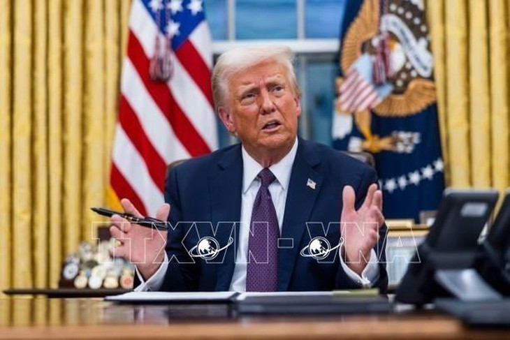Bất ngờ với tỉ lệ ủng hộ Tổng thống Trump sau 100 ngày cầm quyền- Ảnh 1. Bất ngờ với tỉ lệ ủng hộ Tổng thống Trump sau 100 ngày cầm quyền- Ảnh 1.