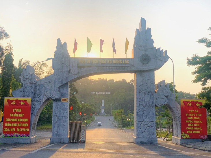 Hàng vạn trái tim hướng về cõi thiêng Đồng Lộc- Ảnh 2.