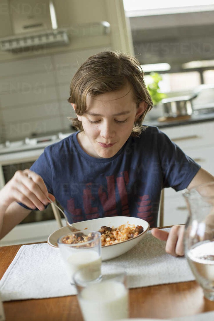 Những điều cần biết về dậy thì sớm ở nam- Ảnh 2.