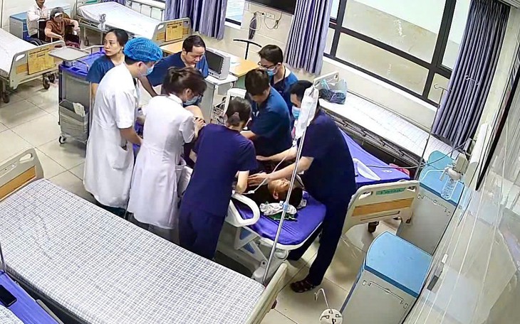 Bộ Y tế đề nghị xử lý nghiêm vụ "người nhà tấn công bác sĩ khi đang cấp cứu người bệnh tại Phú Thọ"