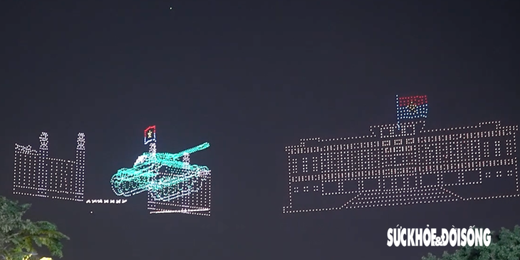 Bầu trời TPHCM bừng sáng với màn trình diễn drone chưa từng có- Ảnh 3. Bầu trời TPHCM bừng sáng với màn trình diễn drone chưa từng có- Ảnh 3.