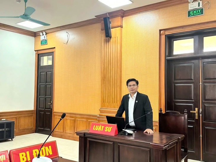 Vụ người nhà tấn công bác sĩ khi đang cấp cứu bệnh nhân tại Phú Thọ: Luật sư nói cần xử lý nghiêm- Ảnh 3. Vụ người nhà tấn công bác sĩ khi đang cấp cứu bệnh nhân tại Phú Thọ: Luật sư nói cần xử lý nghiêm- Ảnh 3.