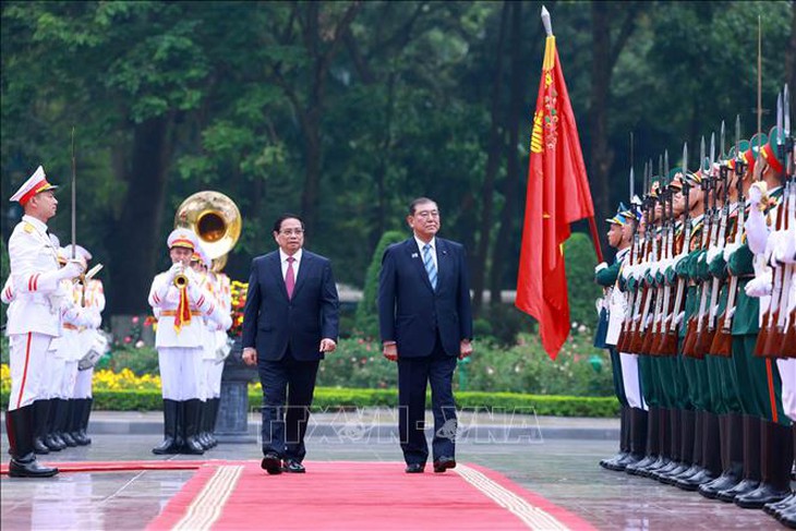 Thủ tướng Phạm Minh Chính chủ trì Lễ đón Thủ tướng Nhật Bản và Phu nhân thăm chính thức Việt Nam- Ảnh 3.