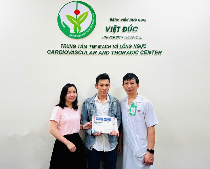 Sức khỏe của cô bé dân tộc Tày bị u trung thất đã tốt hơn- Ảnh 1.