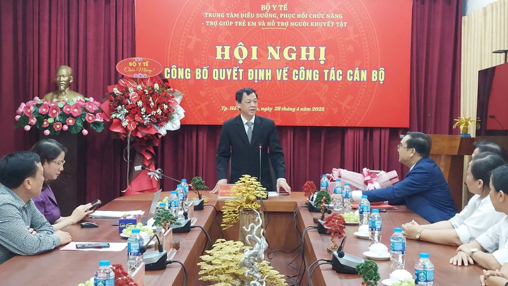 Bộ Y tế công bố quyết định về công tác cán bộ tại TPHCM- Ảnh 3.
