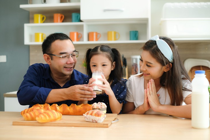 Muốn con cao lớn, mẹ đừng quên sữa tươi mỗi ngày- Ảnh 2.