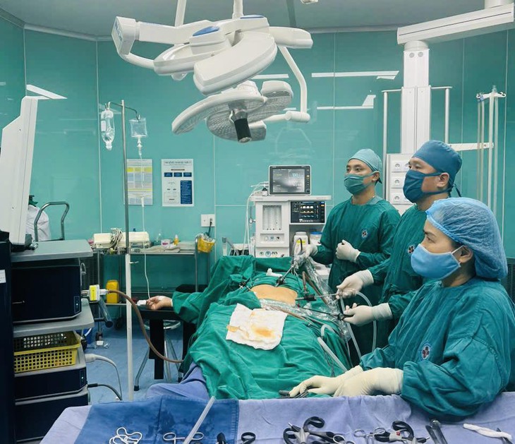Cứu sống người đàn ông vỡ bàng quang, rách lách sau tai nạn giao thông- Ảnh 1.