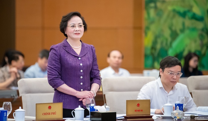 Đề xuất bỏ thi nâng ngạch cán bộ, công chức, thay bằng bổ nhiệm vào ngạch tương ứng với vị trí việc làm- Ảnh 1. Đề xuất bỏ thi nâng ngạch cán bộ, công chức, thay bằng bổ nhiệm vào ngạch tương ứng với vị trí việc làm- Ảnh 1.
