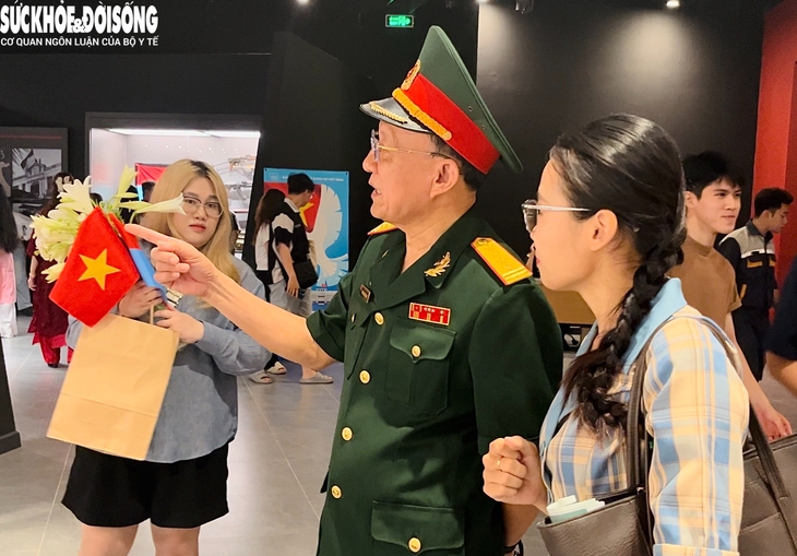 Những báu vật gắn với Chiến dịch Hồ Chí Minh lịch sử (P2): Chuyện tấm bản đồ của má Sáu- Ảnh 4.