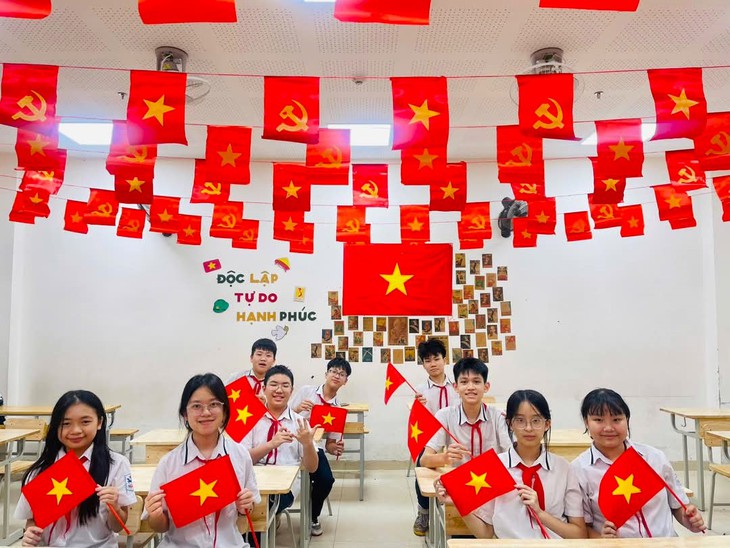 Thế hệ trẻ khắc ghi công ơn, tri ân sâu sắc sự hy sinh của cha ông- Ảnh 2.