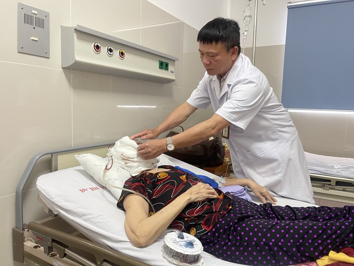 Ca phẫu thuật mang lại 'trang mới' cho cuộc đời nữ bệnh nhân- Ảnh 1.