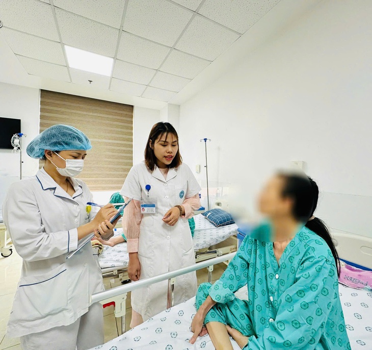 Phẫu thuật thành công khối u ruột non 'khủng' gần 4kg sau 4 năm- Ảnh 3.