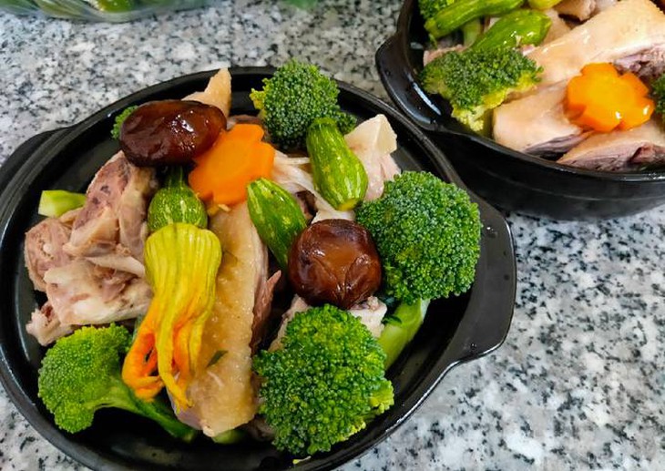 Điểm mặt những thực phẩm dễ gây tăng cân trong bữa tiệc - Ảnh 3.