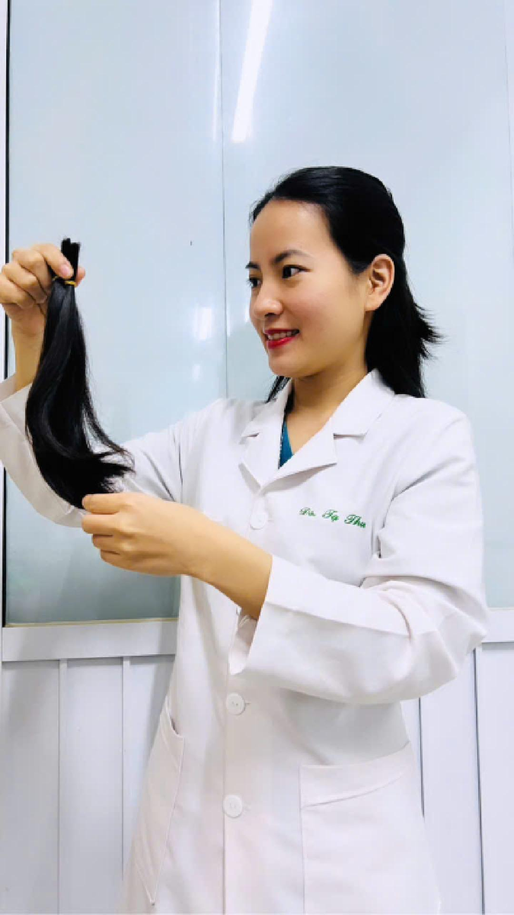 Hành trình phát triển chuyên môn, giúp đỡ người bệnh của nữ dược sĩ trẻ- Ảnh 2.