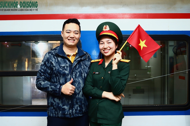 Hàng trăm chiến sĩ vào TPHCM chuẩn bị cho lễ kỷ niệm 50 năm Ngày Giải phóng miền Nam thống nhất đất nước- Ảnh 5. Hàng trăm chiến sĩ vào TPHCM chuẩn bị cho lễ kỷ niệm 50 năm Ngày Giải phóng miền Nam thống nhất đất nước- Ảnh 5.