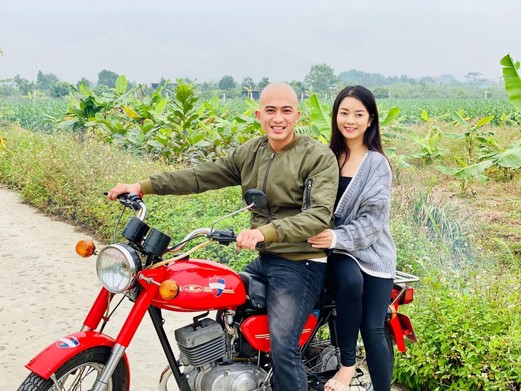 Nữ diễn viên quê Hà Tĩnh đóng vai vợ Doãn Quốc Đam trong 'Phố trong làng' có đời thực ra sao?- Ảnh 1.