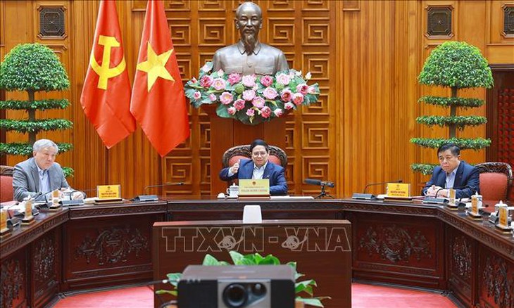 Thủ tướng chủ trì cuộc họp về mức áp thuế mới của Hoa Kỳ đối với hàng hoá nhập khẩu từ Việt Nam- Ảnh 2. Thủ tướng chủ trì cuộc họp về mức áp thuế mới của Hoa Kỳ đối với hàng hoá nhập khẩu từ Việt Nam- Ảnh 2.