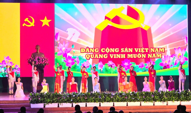 'Quân khu 4 – Tiền tuyến kiên cường, hậu phương vững chắc'- Ảnh 2.