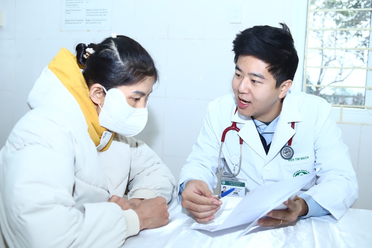 Kawasaki (Viêm mạch máu): Nguyên nhân, triệu chứng, phòng ngừa và điều trị- Ảnh 1.