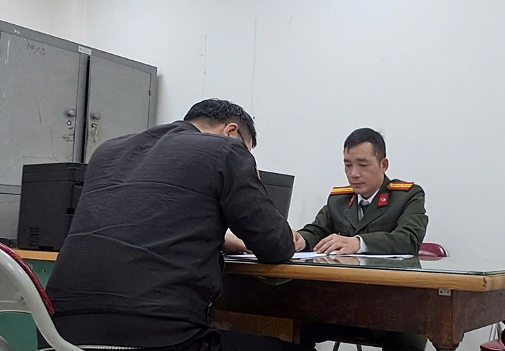 Triệu tập các chủ tài khoản Facebook đăng thông tin sai sự thật về sắp xếp, tinh gọn bộ máy- Ảnh 1.