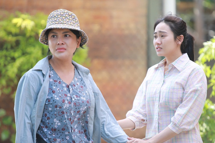 Lily Chen không ngại làm xấu mình trong phim 'Mẹ Biển'- Ảnh 1. Lily Chen không ngại làm xấu mình trong phim 'Mẹ Biển'- Ảnh 1.