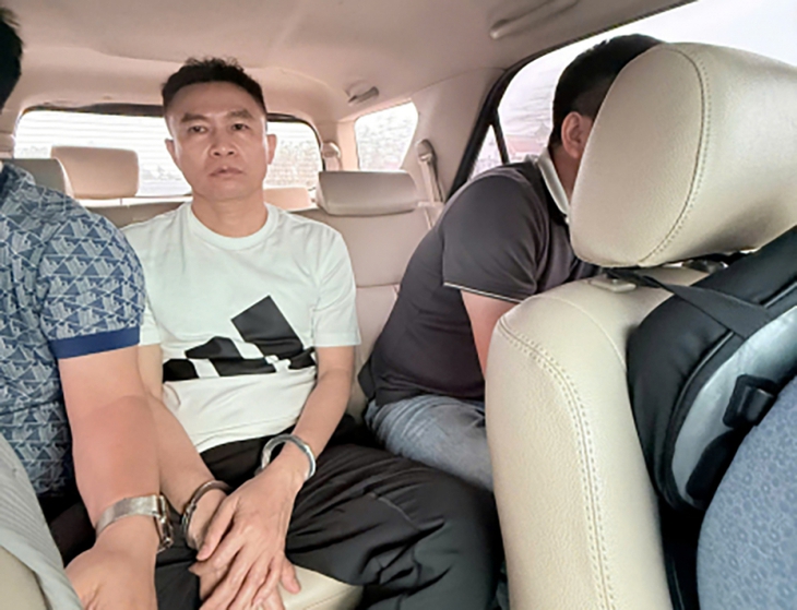 Phá đường dây tín dụng đen quy mô lớn, bắt giữ nhiều đối tượng ở Hà Nội
- Ảnh 1.