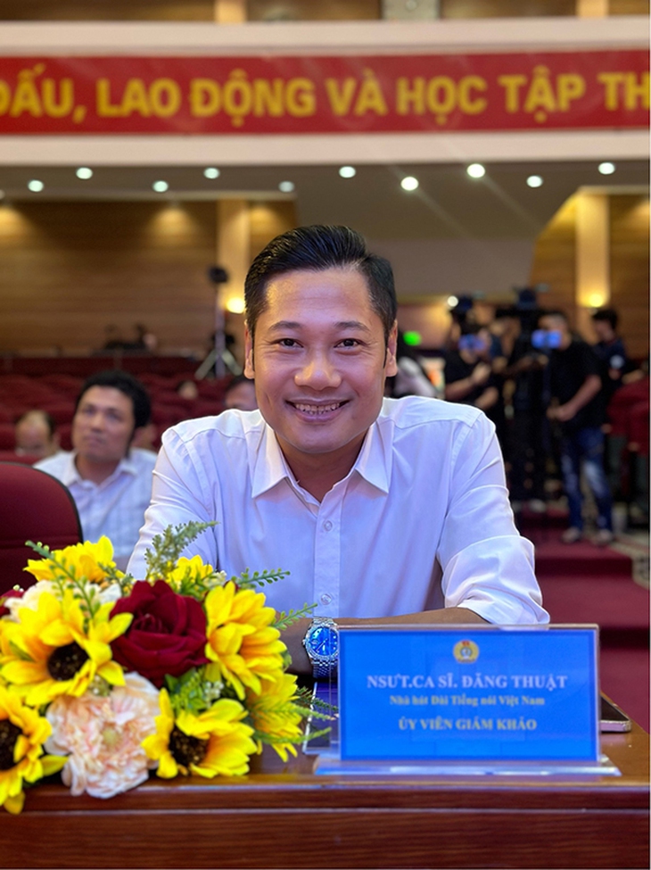 Nam NSƯT quê Hà Tĩnh - giọng ca hiếm trong làng nhạc dân gian có đời thực bình yên bên vợ con- Ảnh 3.