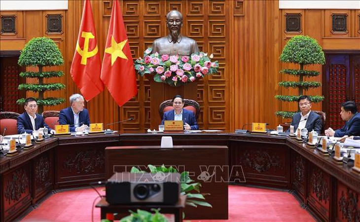 Thủ tướng Phạm Minh Chính chủ trì cuộc họp về việc Hoa Kỳ áp thuế đối ứng lên hàng Việt Nam- Ảnh 1. Thủ tướng Phạm Minh Chính chủ trì cuộc họp về việc Hoa Kỳ áp thuế đối ứng lên hàng Việt Nam- Ảnh 1.
