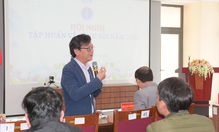 Trẻ suy giảm miễn dịch mắc sởi nguy cơ biến chứng, tử vong cao- Ảnh 1.