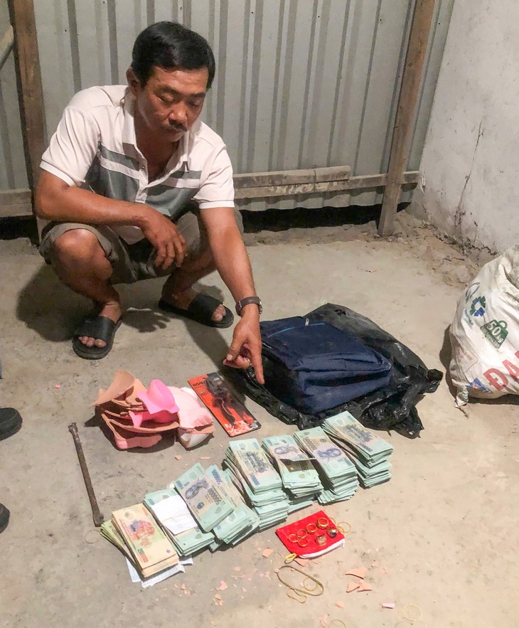 Công an Cần Thơ bắt nghi phạm đột nhập nhà dân trộm 3 tỷ tiền, vàng- Ảnh 1.