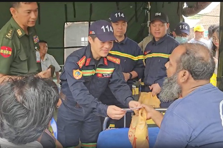 Myanmar tri ân 5 đoàn cứu hộ quốc tế giúp đỡ người dân sau vụ động đất - Ảnh 2.