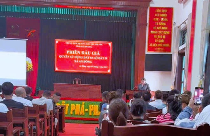 Trả giá nhầm trên 5 tỷ/m2 đất đấu giá, người đàn ông mất gần 800 triệu đồng tiền đặt cọc - Ảnh 1.