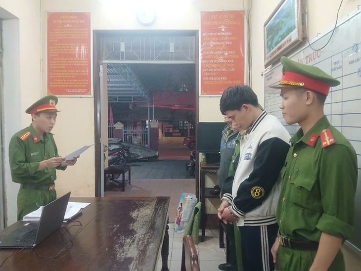 Đi tập thể dục, người đàn ông 'bay' hàng chục triệu đồng trong cốp xe- Ảnh 1. Đi tập thể dục, người đàn ông 'bay' hàng chục triệu đồng trong cốp xe- Ảnh 1.