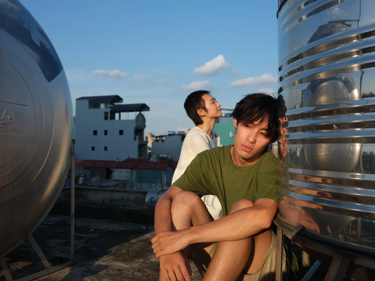 Điều ít biết về con trai đạo diễn Bùi Thạc Chuyên diễn xuất trong 'Địa đạo' và cú rẽ bất ngờ theo nghệ thuật- Ảnh 3.