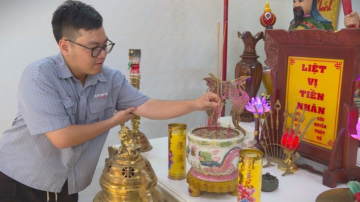 Người trẻ tìm về cội nguồn dân tộc qua những ngôi đền thờ Vua Hùng giữa lòng TP Hồ Chí Minh- Ảnh 10.