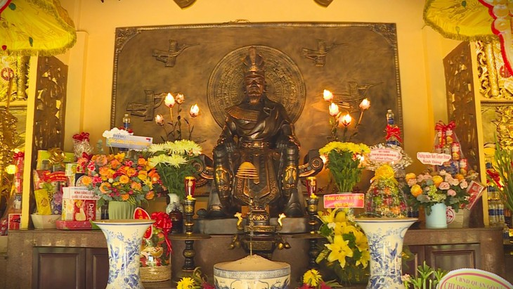 Người trẻ tìm về cội nguồn dân tộc qua những ngôi đền thờ Vua Hùng giữa lòng TP Hồ Chí Minh- Ảnh 6.