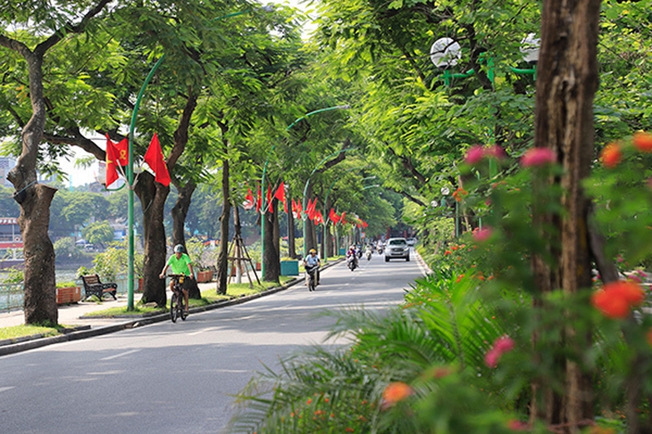 Miền Bắc có sương mù, hửng nắng về trưa chiều- Ảnh 2. Miền Bắc có sương mù, hửng nắng về trưa chiều- Ảnh 2.