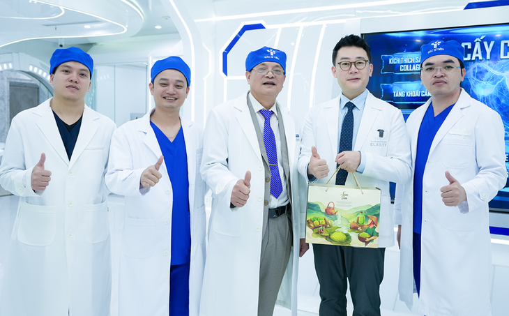 'Người giữ lửa thanh xuân' cho phụ nữ Việt- Ảnh 1.