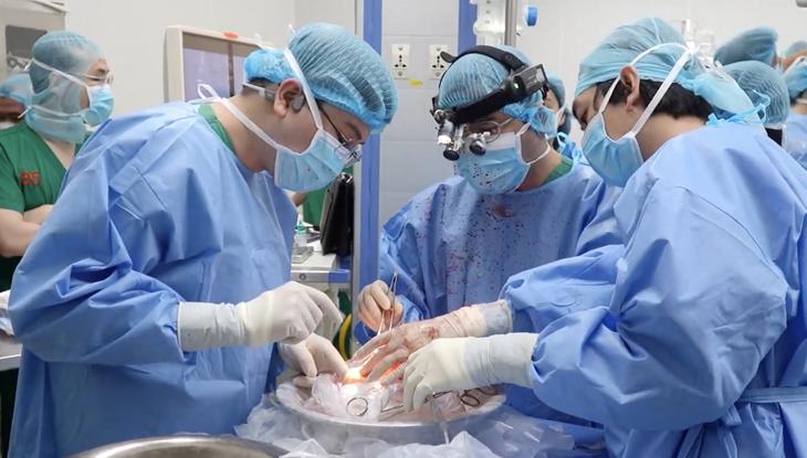 Người vợ hiến tạng chồng hồi sinh 7 cuộc đời: 'Để một phần anh được sống tiếp là điều tốt đẹp nhất'- Ảnh 2.