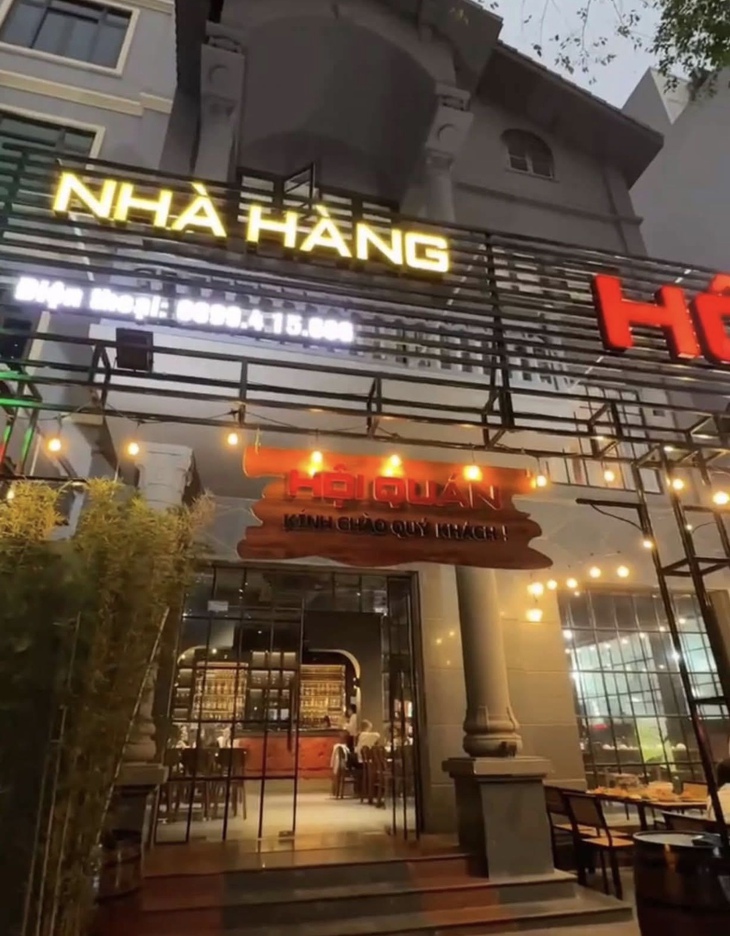 Xác minh vụ nữ sinh bị đánh nhập viện vì mâu thuẫn tiền tip tại nhà hàng ở Hà Nội- Ảnh 1.