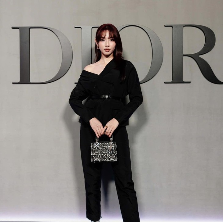 Thương hiệu Dior xóa bỏ hình ảnh và tên Hoa hậu Thùy Tiên- Ảnh 2.