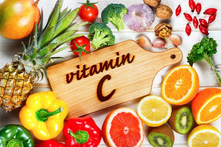 Thường xuyên ăn thực phẩm giàu vitamin C giảm nguy cơ mắc bệnh tim mạch- Ảnh 2.