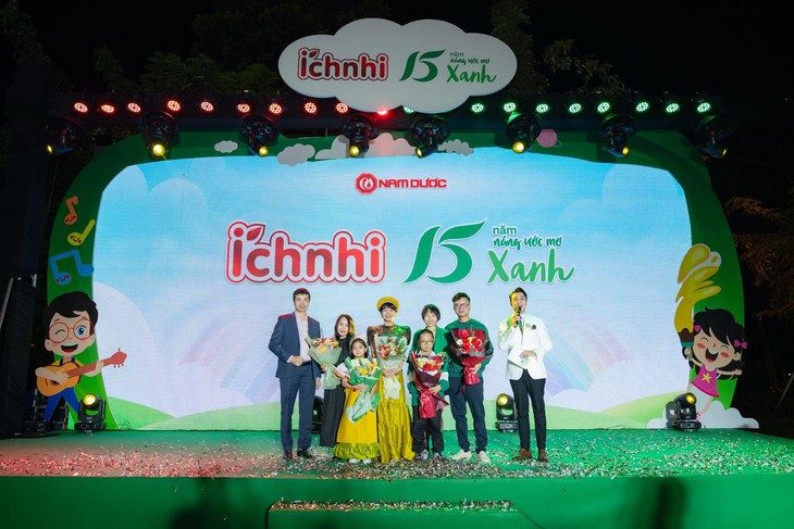 NÂNG ƯỚC MƠ XANH: Ích Nhi cùng ba mẹ lắng nghe, trải nghiệm mơ ước của trẻ nhỏ- Ảnh 4.