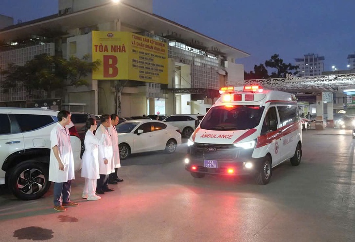 Lần đầu thực hiện ghép thận tại 2 bệnh viện tuyến tỉnh của Quảng Ninh- Ảnh 1. Lần đầu thực hiện ghép thận tại 2 bệnh viện tuyến tỉnh của Quảng Ninh- Ảnh 1.