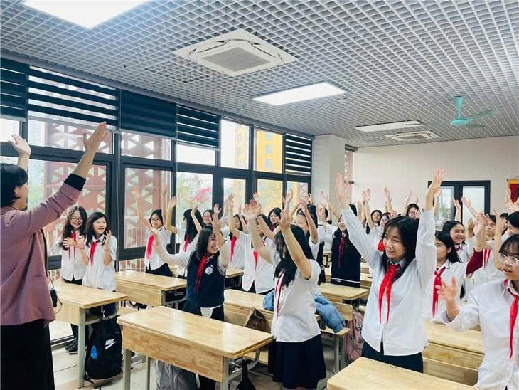 Trường dạy 2 buổi/ngày: Phụ huynh có phải đóng tiền?- Ảnh 1.
